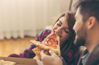 Hati-hati! Sering Konsumsi 5 Jenis Makanan Ini Bisa Bikin Libido Turun