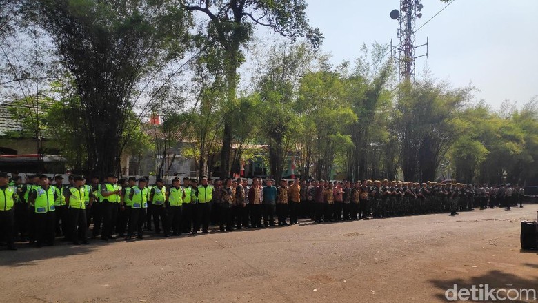 TNI-Polri Gelar Apel Pengamanan Jelang Pemakaman BJ Habibie TNI-Polri Gelar Apel Pengamanan Jelang Pemakaman BJ Habibie