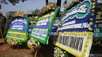 Potret Karangan Bunga Duka Cita untuk BJ Habibie