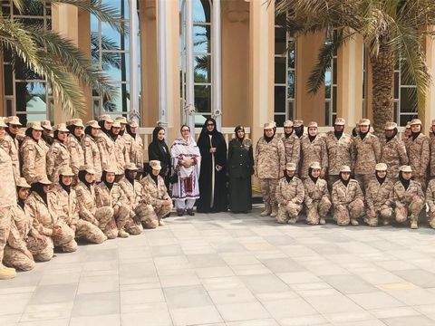 Kisah Para Wanita di Arab yang Hidupnya Berubah Setelah Ikut Pelatihan Militer