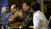 Diskusi ini membahas mengenai peristiwa rasial yang terjadi di Surabaya beberapa waktu lalu. 