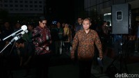 Konferensi pers tersebut menyatakan bahwa pengumuman pelanggaran kode etik mantan Deputi Penindakan KPK Firli Bahuri, Rabu (11/9) merupakan persetujuan mayoritas pimpinan KPK.