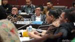 Malam-malam, DPR-Pemerintah Bahas Revisi UU KPK