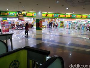 Mau Ditutup, Giant Poins Square Obral Minyak Goreng hingga Koper