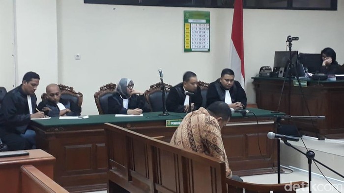 Mantan Plt Kepala Badan Pendapatan Gresik Divonis 4 Tahun Penjara