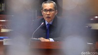 Alexander Marwata menjadi pimpinan KPK setelah memperoleh 53 suara.