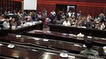 Malam-malam, DPR-Pemerintah Bahas Revisi UU KPK