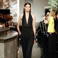 Desainer Ralph Lauren menghadirkan koleksi busananya pada gelaran New York Fashion Week Spring 2020 di William and Wall, The Manhattan Yacht Club, New York. Sabtu, 7 September 2019. [Photo by JP Yim/Getty Images]