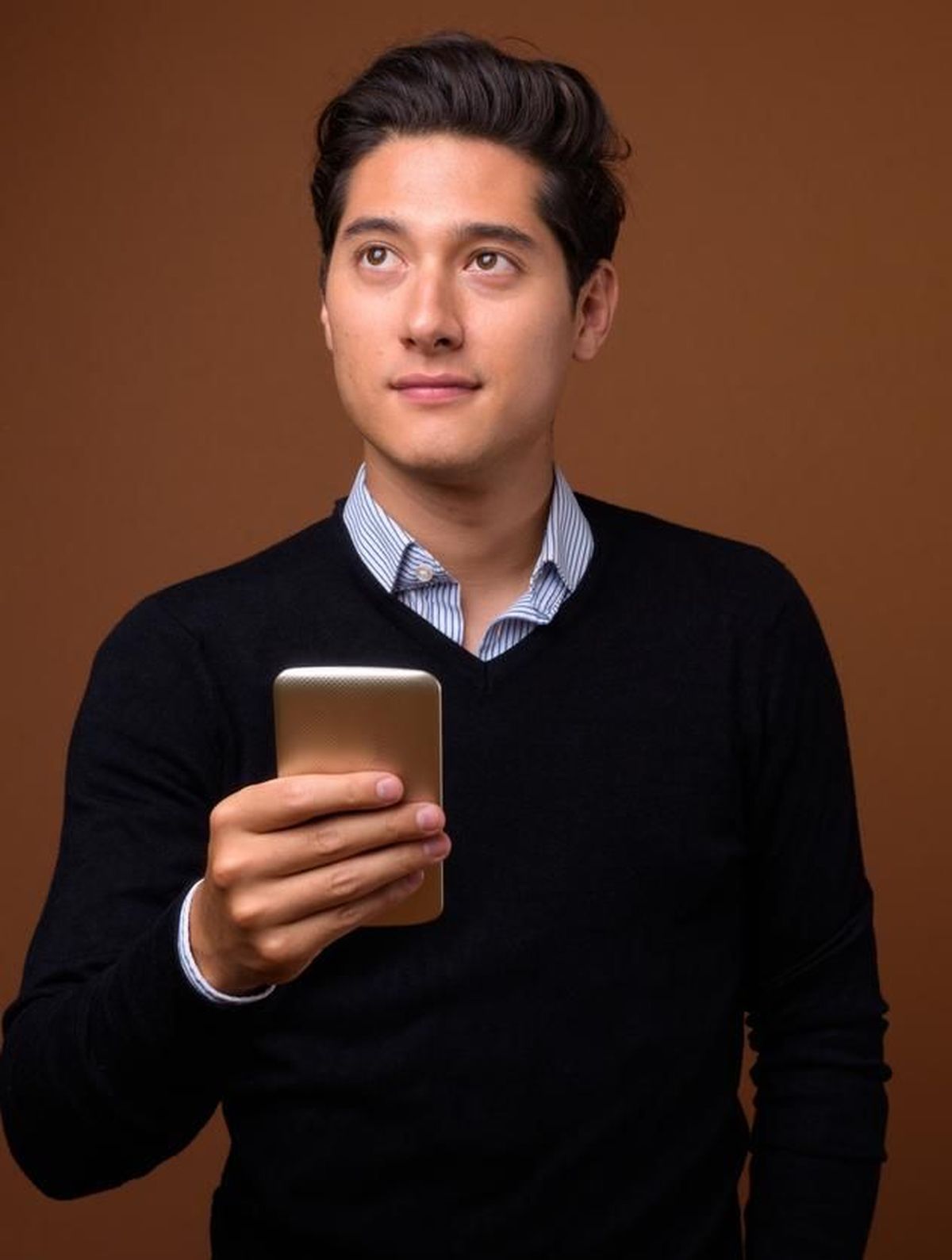 10 Hal Sepele Yang Ternyata Bikin Pria Langsung Terlihat Lebih Ganteng