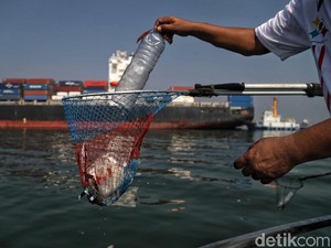 RI Penghasil Sampah Plastik Terbesar Kedua di Dunia, Bahayakan Wisata