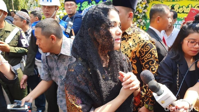 Annisa Pohan Kenang Nasihat Habibie Setelah Bu Ani Wafat Annisa Pohan Kenang Nasihat Habibie Setelah Bu Ani Wafat