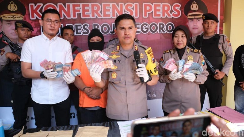 Korupsi Dana Desa, Mantan Kades di Bojonegoro Dijebloskan Penjara Korupsi Dana Desa, Mantan Kades di Bojonegoro Dijebloskan Penjara