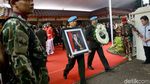 Berbalut Merah Putih, Jenazah BJ Habibie Diberangkatkan ke TMP Kalibata