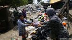Jumat Berkah, Berbagi Makan Kepada Petugas Kebersihan