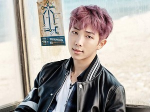 Dermawan! RM BTS Donasi Rp 1,2 M untuk Pelajar Tuna Rungu