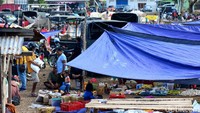 Pasar Busalangga merupakan pasar tradisional terbesar di Kecamatan Rote Barat Laut, Rote Ndao.
