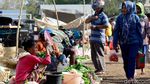 Hiruk Pikuk Pasar Busalangga di Pulau Paling Selatan Indonesia