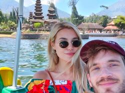 Mengintip YouTuber Terkaya Dunia Bulan Madu di Bali