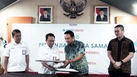 PT Bhanda Ghara Reksa (Persero) menjalin kemitraan dengan Grab Indonesia dengan tujuan mendukung platform digital yang akan segera diluncurkan perseroan dengan menyasar segmen ritel.