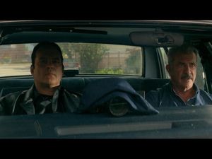 Sinopsis Film Dragged Across Concrete, Upaya Dua Polisi Kembalikan Reputasi