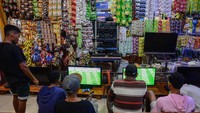 Rental PS yang ada di Rote ini lokasinya menyatu dengan warung kelontong milik Jusfri SZ Fangidae.