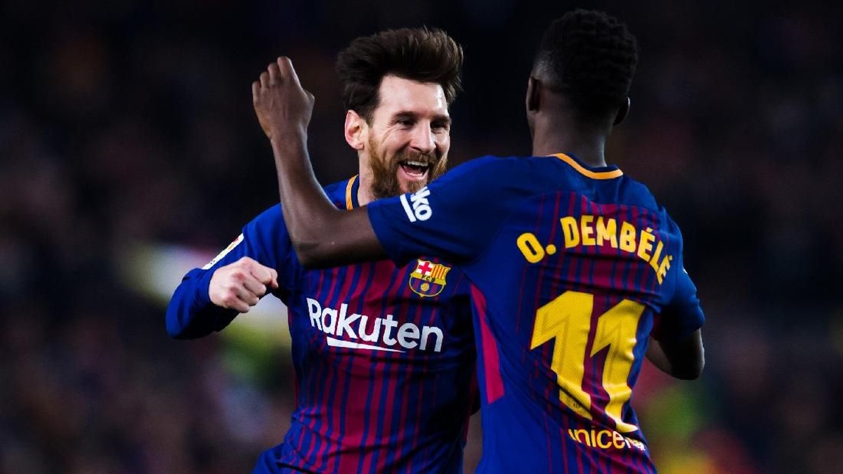 Lionel Messi berharap banyak kepada Ousmane Dembele di musim ini . (Foto: Alex Caparros / Getty Images)