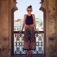 Blogger cantik ini tengah berada dipenjara yang disebut-sebut terkejam di Iran. Dia ditahan di penjara Evin yang terletak di Tehran, Iran. Penajara terebut dikenal paling kejam dengan perlakuan yang tidak manusiawi dan sering ada laporan penyiksaan.  Foto: Instagram @jolie.ellen