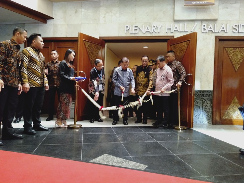 Buka Pameran Transportasi, Ini Pesan JK di Hari Perhubungan Buka Pameran Transportasi, Ini Pesan JK di Hari Perhubungan