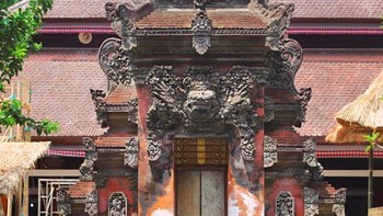 Kemarin, tanggal 19 Agustus, setelah tepat 8 tahun sejak kami bertemu, kami merayakan pernikahan kami dengan teman dan keluarga dekat kami. Itu adalah hari yang paling indah, yang akan saya kenang selamanya, tulis Marzia di akun Instagram pribadinya. Foto: Instagram