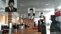 Keluar dari Galeri kamu bisa mengunjungi perpustakaan. Ada koleksi buku-buku yang berisikan tentang presiden-presiden RI. (Tasya/detikcom)
