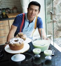 5 Fakta Nicky Tirta, Pesinetron Ganteng yang Jago Bikin Kue