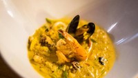 Di Interno, para pengunjung akan dimanjakan dengan hidangan khas Kolombia. mulai dari hidangan khas Cartagena yang berisi daging sapi, sampai minuman cocktail bass. Foto: Instagram Interno