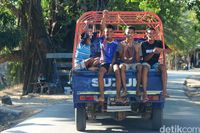 Jalan utama di Rote sudah mulus (Ari Saputra/detikcom)