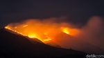 Penampakan Kobaran Api yang Membakar Gunung Merbabu