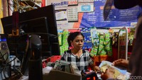 Transaksi yang bisa dilayani oleh BRILink yaitu seperti tarik tunai, transfer uang, cek saldo dan bayar tagihan.