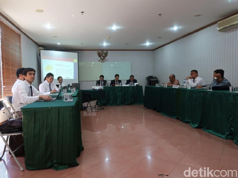 KPPU Putuskan Bersalah Terlapor Proyek Paket Pekerjaan Jalan di Kediri KPPU Putuskan Bersalah Terlapor Proyek Paket Pekerjaan Jalan di Kediri