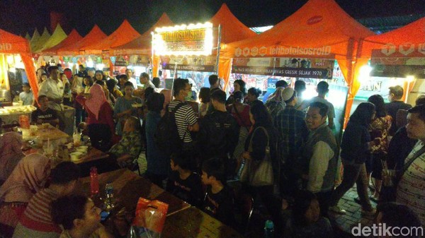 Foto: Keramaian Festival Kota Lama Semarang 2019
