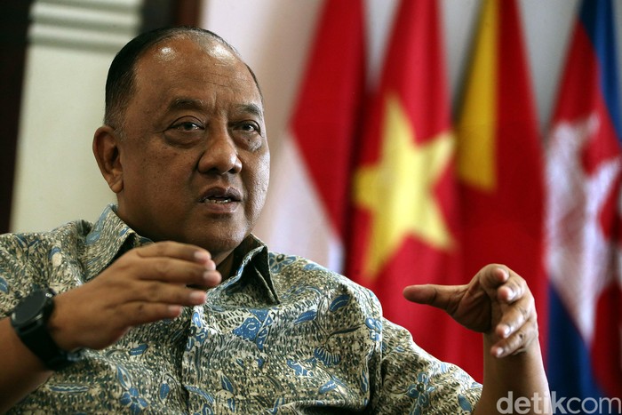 Ketua umum KONI Pusat, Marciano Norman.