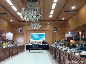 Wiranto Gelar Rakor Bersama KLHK, Bahas Karhutla Sumatera-Kalimantan