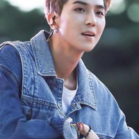 5. Mino WinnerMino mungkin tidak dikenal sebagai idol yang tampan. Namun ia juga dianggap punya wajah dengan keberuntungan terbaik. Hal tersebut tidak mengherankan mengingat kesuksesannya sebagai member Winner dan artis solo. Ia juga cukup banyak bermain variety show. Foto: Fansite