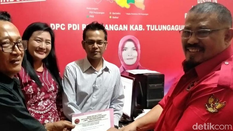 Saleh Mukadar Ramaikan Bakal Calon Wakil Bupati Tulungagung Saleh Mukadar Ramaikan Bakal Calon Wakil Bupati Tulungagung