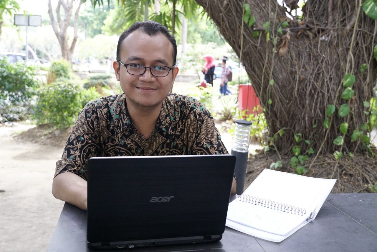 Wisudawan Termuda ITS Surabaya Mahasiswa ITS Surabaya Fachruddin Ari Setiawan diwisuda pada Sabtu (14/9/2019). Ia menjadi wisudawan Termuda ITS karena baru berusia 19 tahun 8 bulan.