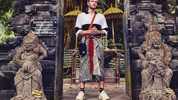 Waktu kami di Bali tidak terlupakan, tulis PewDiePie di caption foto ini. Foto: Instagram