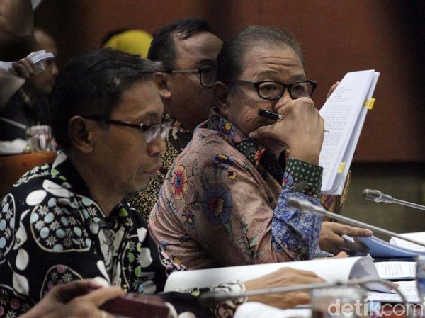Menteri Koperasi dan UKM Bahas RUU Perkoperasian