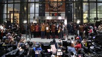 Agus mengatakan pengelolaan KPK akan dikembalikan ke Presiden Jokowi.