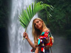 Mengintip YouTuber Terkaya Dunia Bulan Madu di Bali