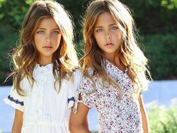 Pesona Gadis Kembar Tercantik Sedunia