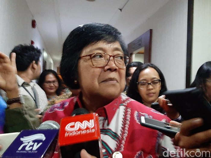 Menteri Lingkungan Hidup dan Kehutanan (LHK) Siti Nurbaya Bakar