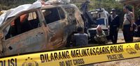 Bangkai Mobil Tempat Jasad Pupung dan Dana Dibakar Dievakuasi