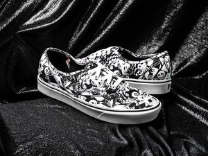 Demo Masif di Hong Kong, Sneakers Vans Kena Aksi Boikot